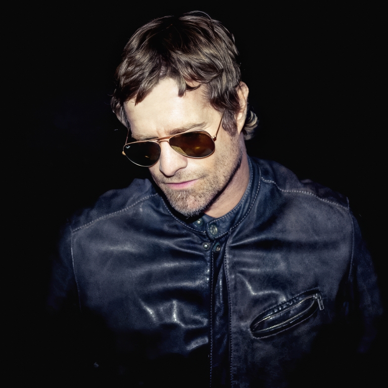 Arno Carstens