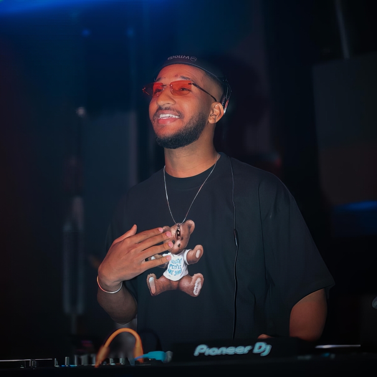 DJ ALMMR3B