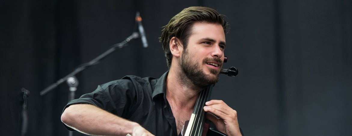 HAUSER