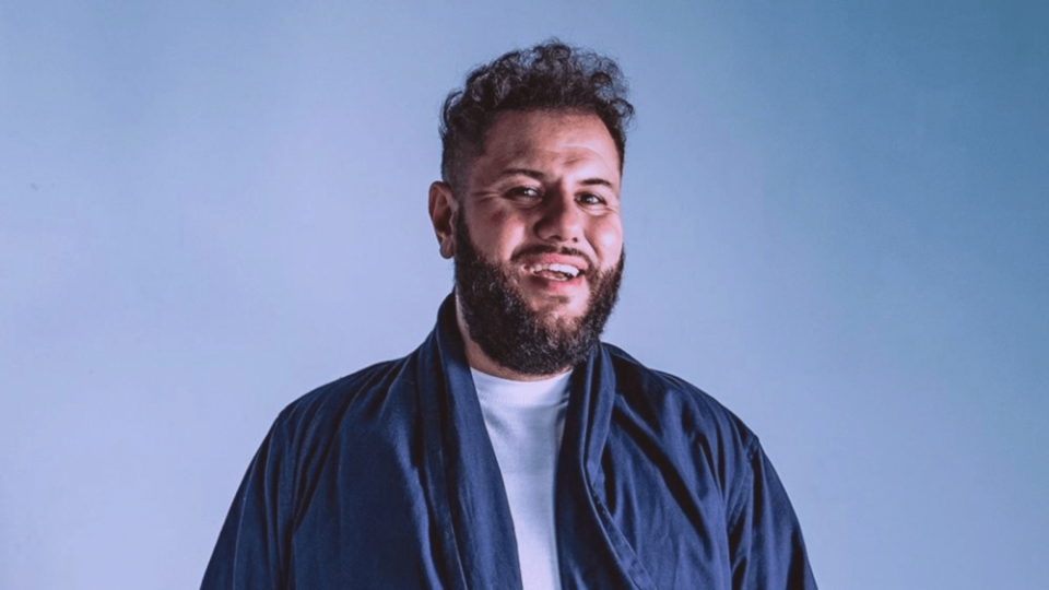مو عامر