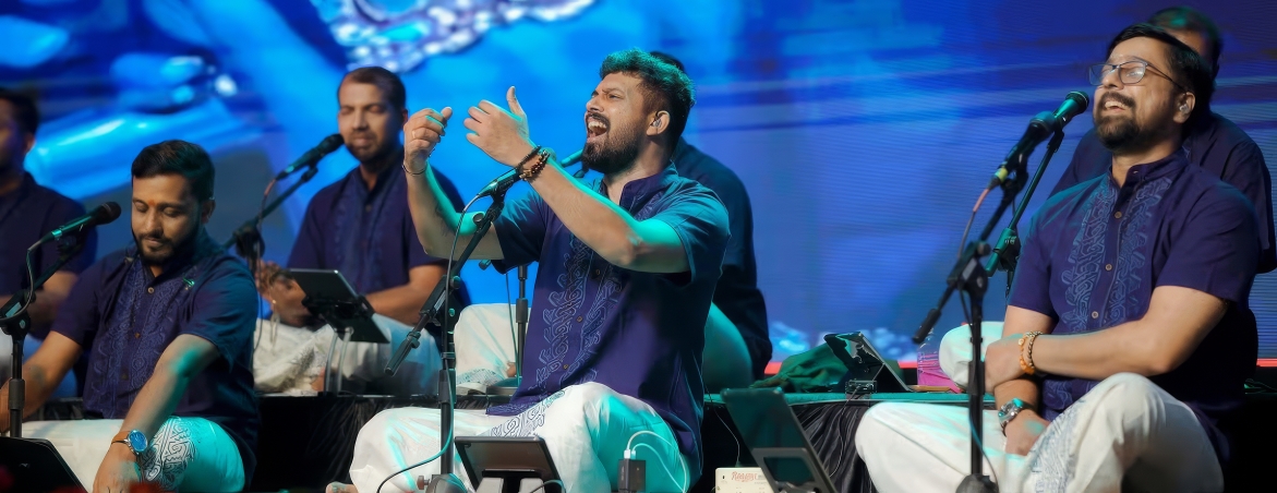 Nandagovindam Bhajans