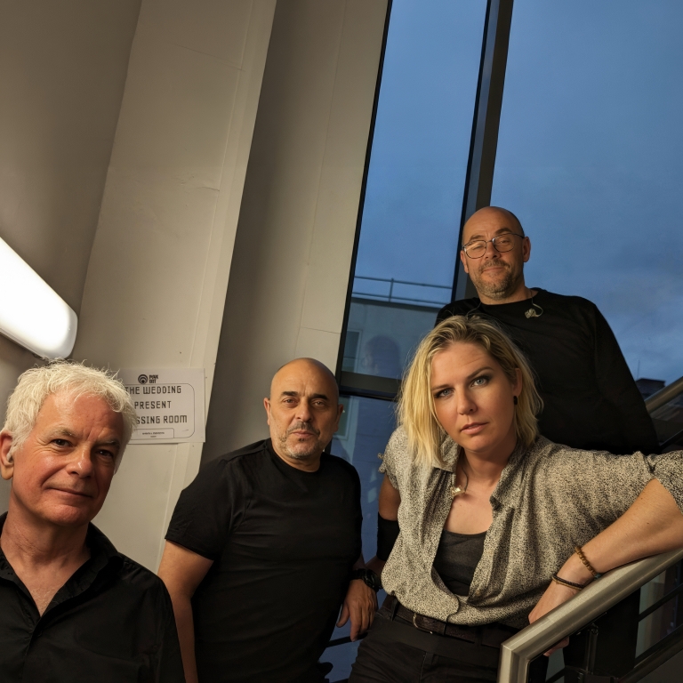 ذا ويدنج برزنت