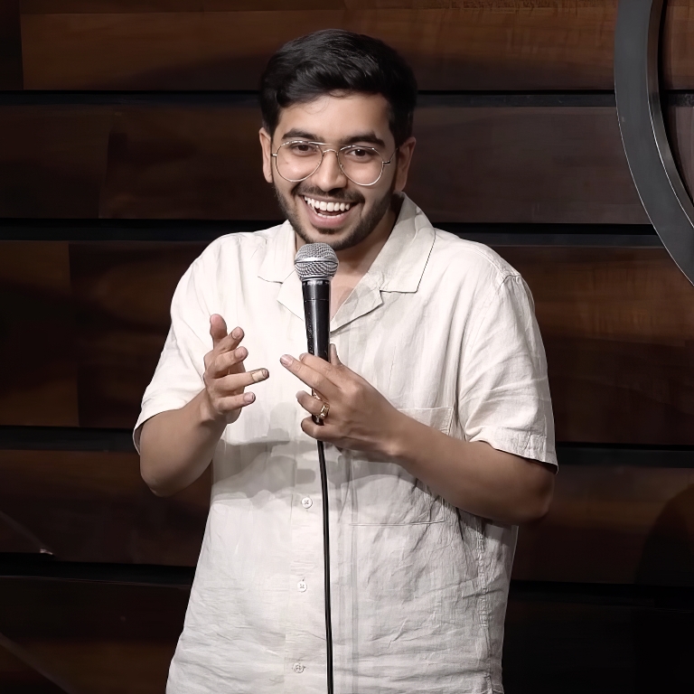 فيك سامتاني