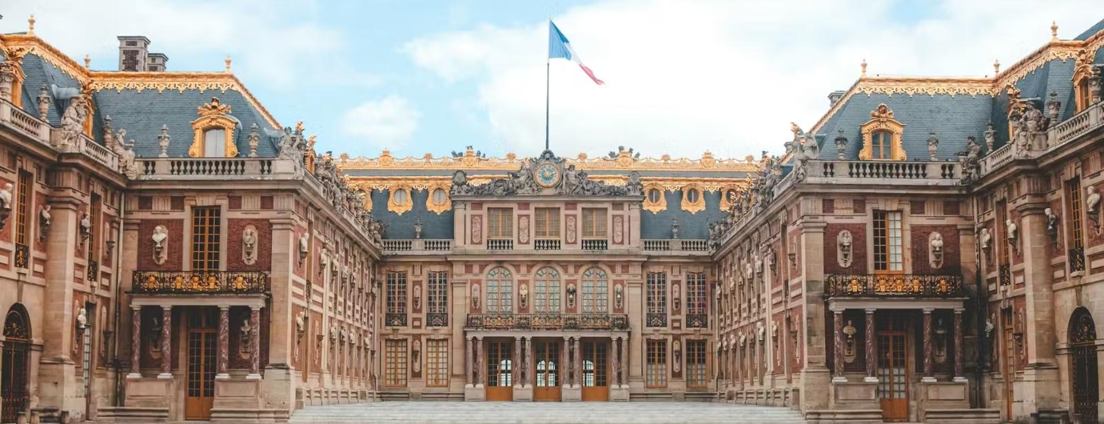 Palace of Versailles: Entry Ticket + Gardens + Estate of Trianon