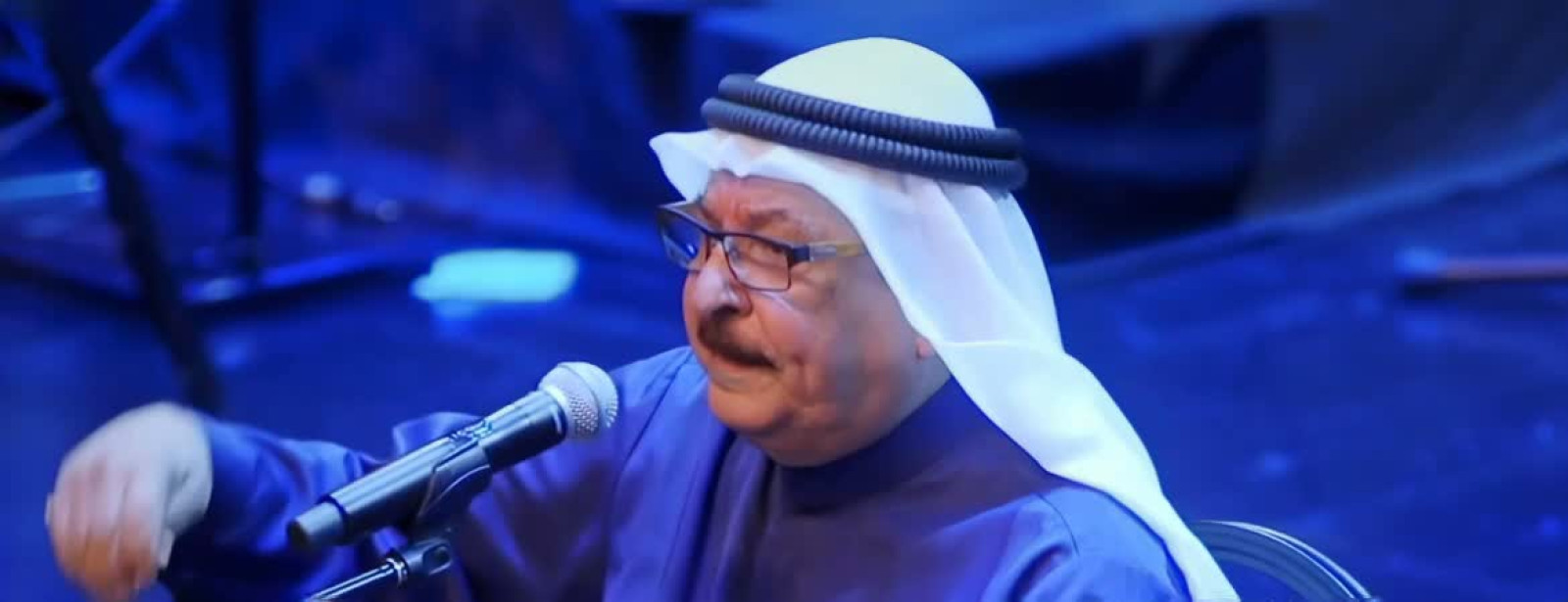 أحمد الجميري مع فرقة البحرين للموسيقى بقيادة المايسترو د. زياد زيمان