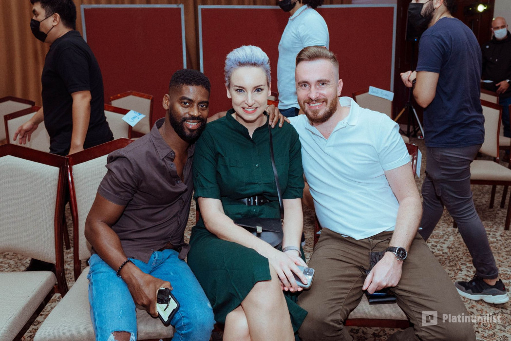 The Laughter Factory celebrates 25 years of  laughs in Dubai: Gallery Photo zv2ebn