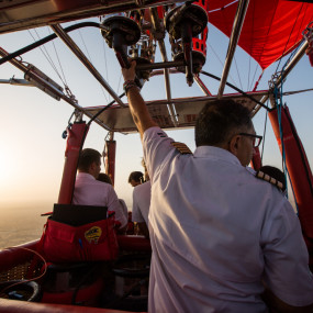 Photo from Sunset Tour - Hot Air Balloon Flight with Transfers in Dubai: Gallery Photo zm4dyz