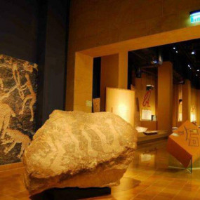 National museum of Saudi в Эр-Рияд: Галерея фото z7d0wz