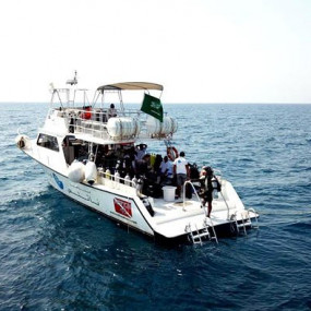 NATLUS DIVERS in Jeddah: Gallery Photo 3r6xg3