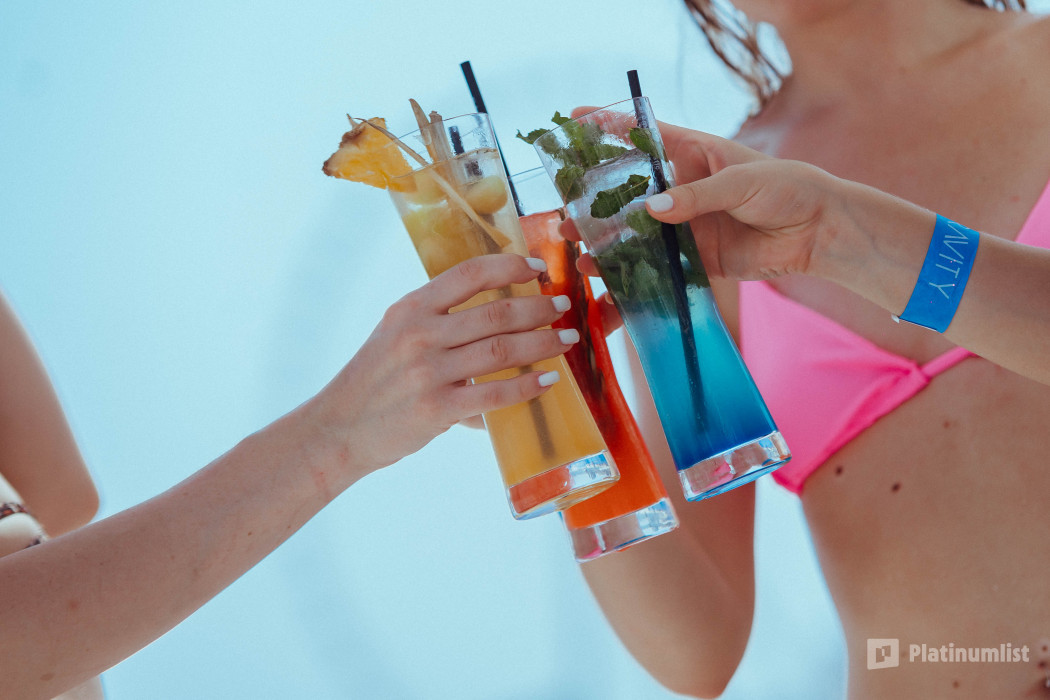 Asobi Brunch в Дубай: Галерея фото n10yjz