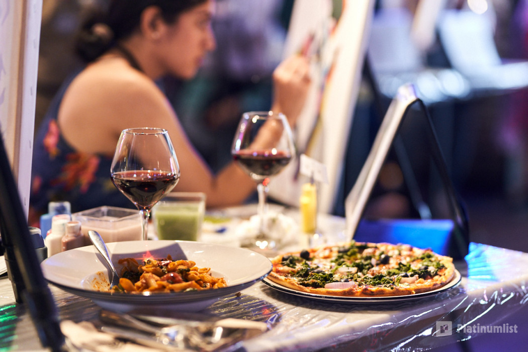 ARTfem guided painting workshop in Dubai: Gallery Photo 3xpv1z