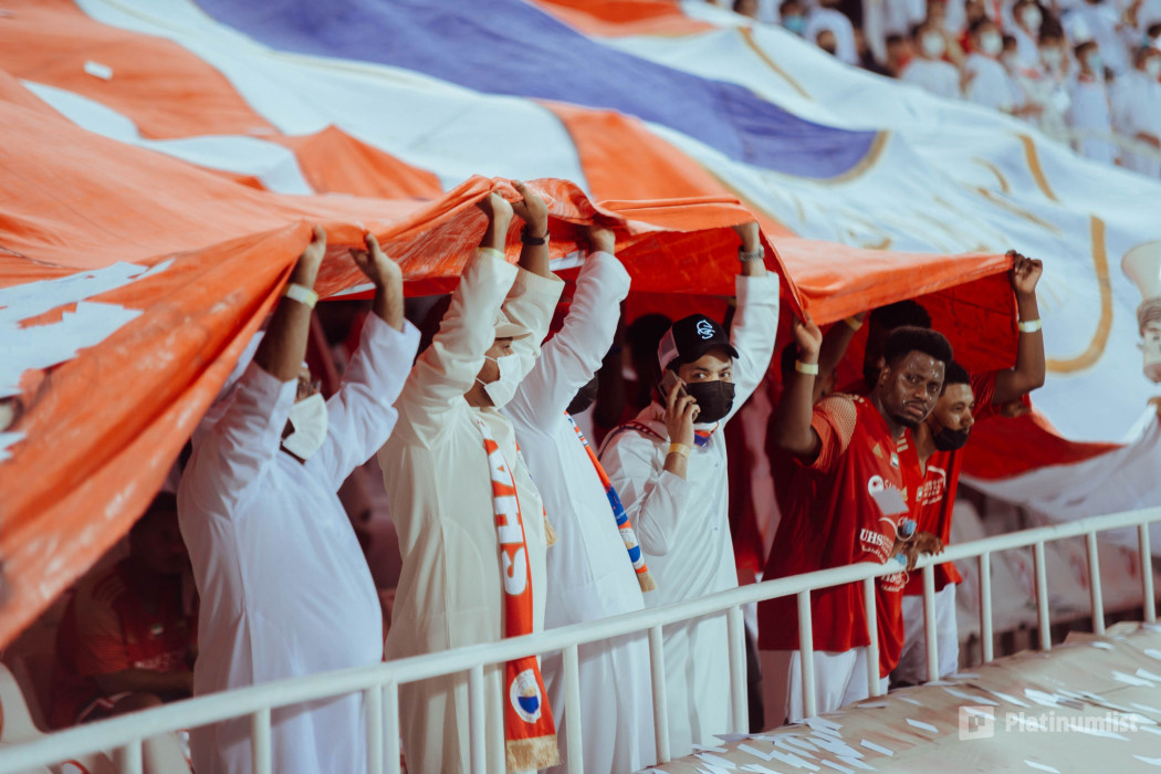 Sharjah FC vs Al Wahda FC в Шаржа: Галерея фото zm6vw3