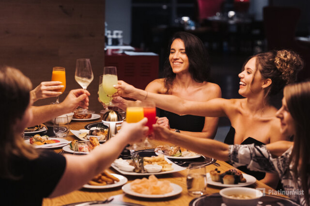 Friday Feast at Sheraton Grand Hotel in Dubai: Gallery Photo z74v8z