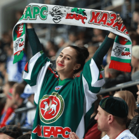 Photo from Dubai Ice Show: HC Avangard vs HC Ak Bars (Hockey Match) in Dubai: Gallery Photo n6e0xz