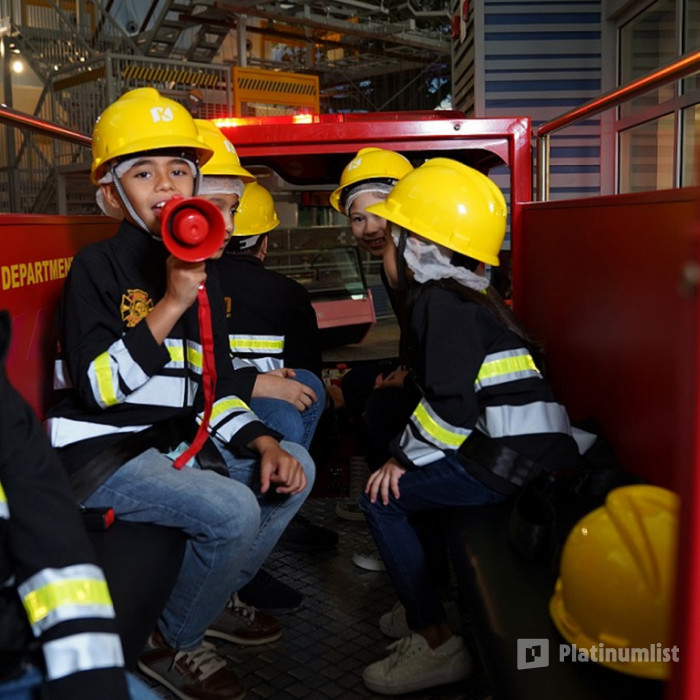 n62bwz استديو الصور :أبوظبي في كيدزانيا أبوظبي