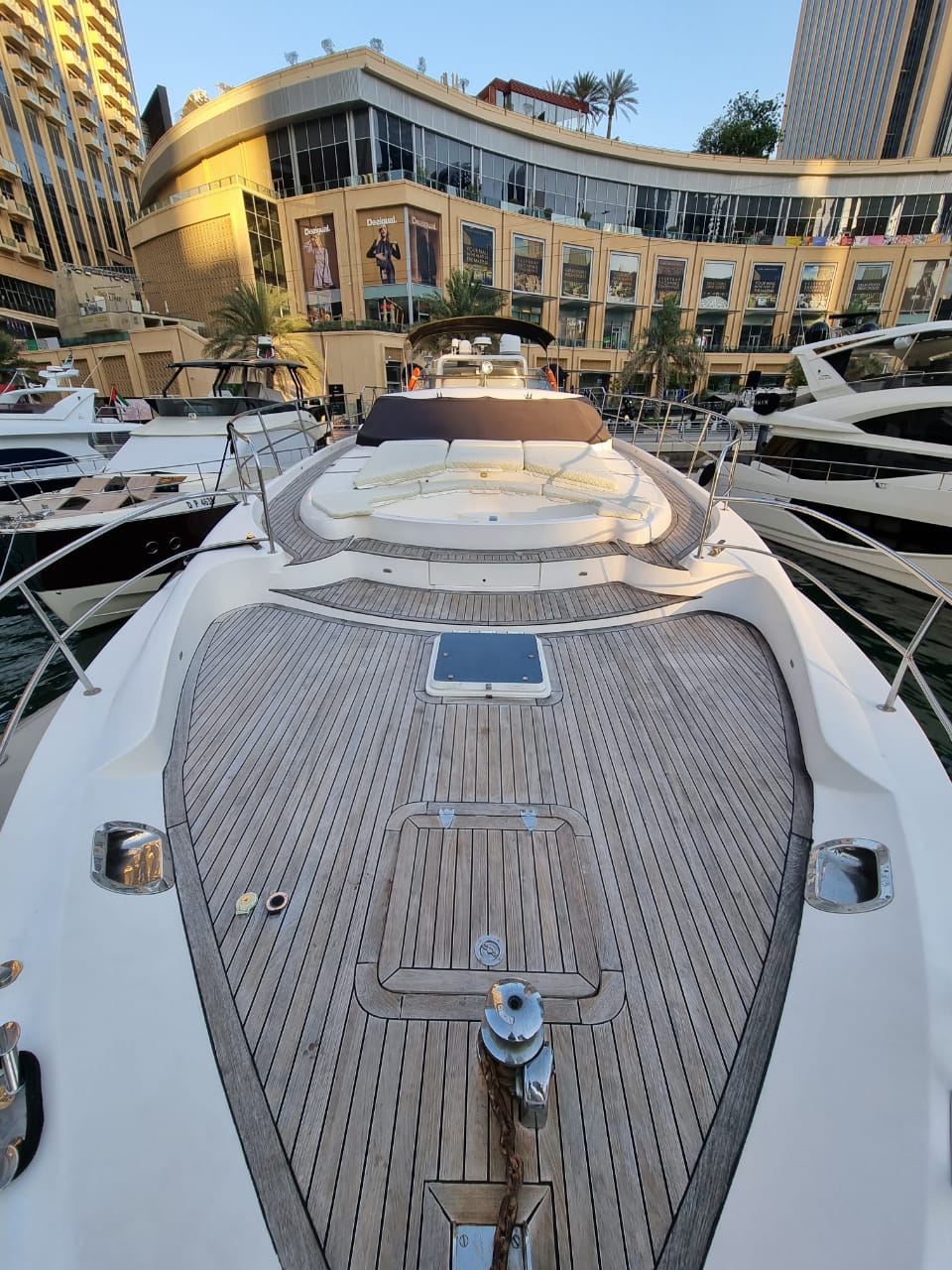 Photo from NYE Yacht Party in Dubai: Gallery Photo zox50z