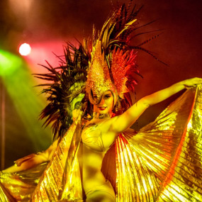 The London Cabaret Club in Dubai: Gallery Photo 3qyren