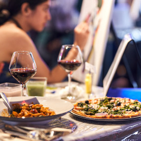 3jekvz استديو الصور :دبي في ARTfem Painting Experience 3jekvz استديو الصور :دبي في ARTfem Painting Experience