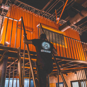 z7kexn استديو الصور :أبوظبي في جزيرة السجن أبوظبي