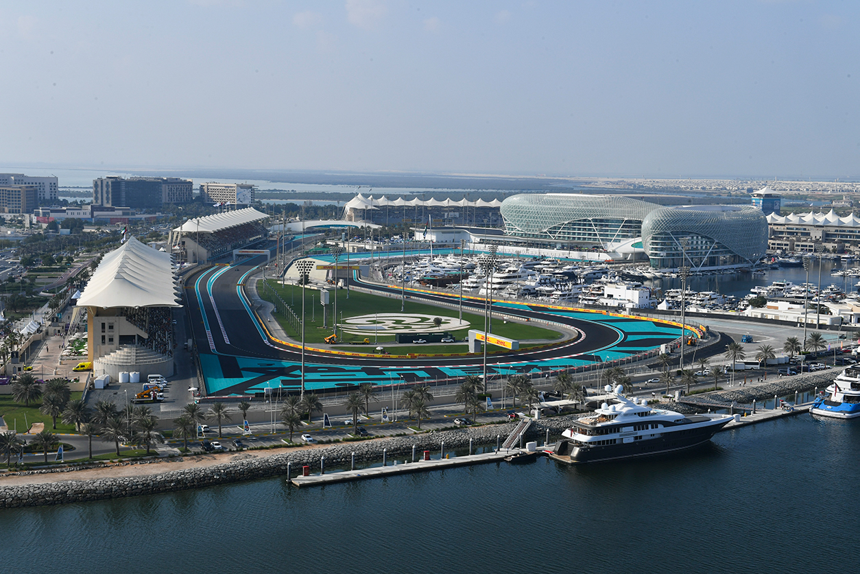 Photo from سباق فورمولا 1 جائزة أبو ظبي الكبرى 2022 in أبوظبي: Gallery Photo n2kern