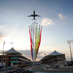 Photo from سباق فورمولا 1 جائزة أبو ظبي الكبرى 2022 in أبوظبي: Gallery Photo 3b1qyn