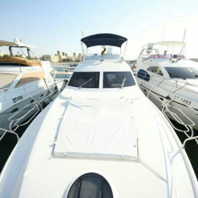 Private Luxury Yacht Cruise Rental in Dubai: Gallery Photo 3pjo83