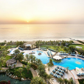 Le Meridien Al Aqah Beach Resort - Daycation with Beach and Pool Access in Fujairah : Galerie de photos z91rr7 Le Meridien Al Aqah Beach Resort - Daycation with Beach and Pool Access in Fujairah : Galerie de photos z91rr7