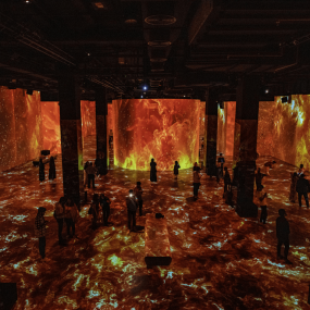 Photo from Feel the Future Now at Infinity Des Lumieres in Dubai: Gallery Photo z7y9yw