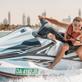 Jet Ski Tour in Dubai: Gallery Photo 3jkwvj