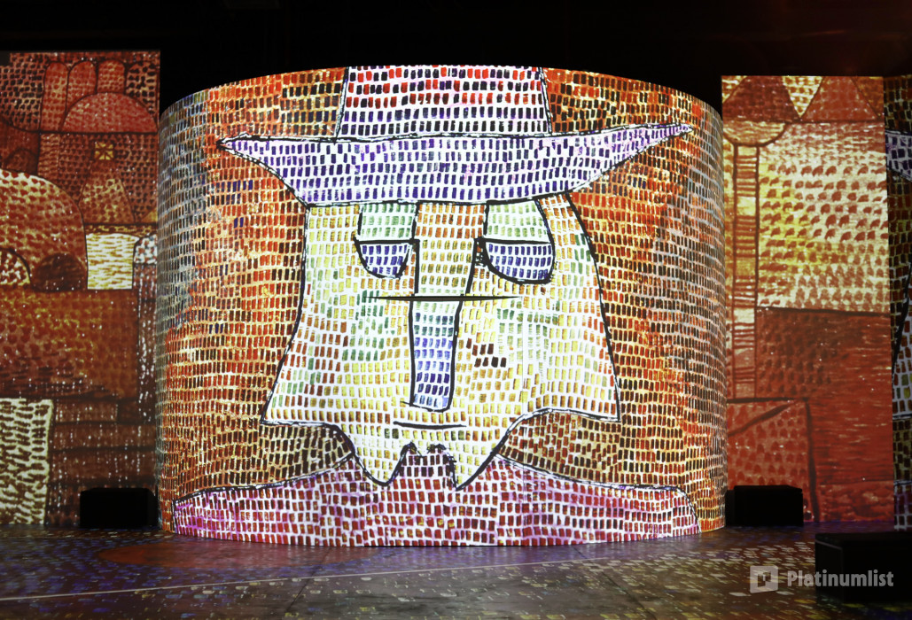 Gaudí & Kandinsky & Klee: Raise Vibration - The Immersive Experience at Infinity Des Lumieres in Dubai: Gallery Photo z91rdq