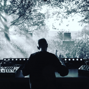 Plus Minus w / Ten Walls (LIVE) in Dubai: Gallery Photo g3bqy3 Plus Minus w / Ten Walls (LIVE) in Dubai: Gallery Photo g3bqy3