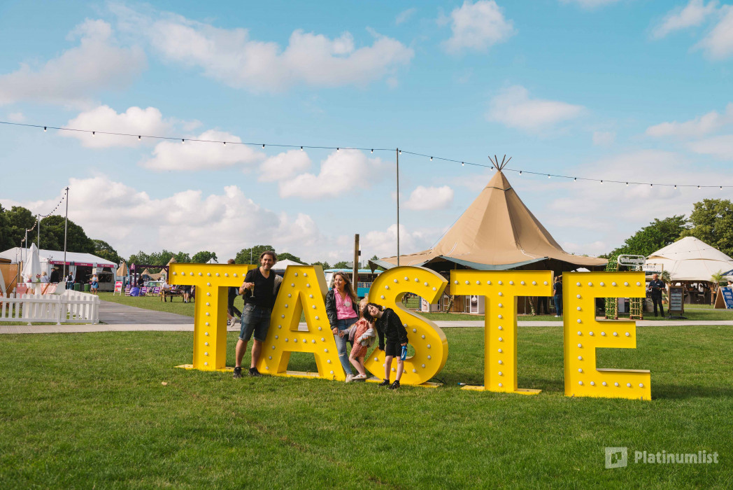 Taste of Dubai in Partnership With Philips in Dubai: Gallery Photo zw555e