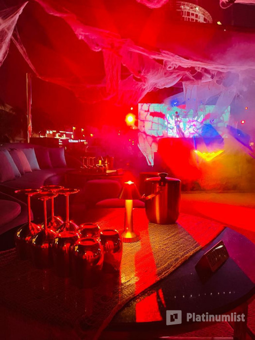 Halloween on board cruise at Stealth Yacht in Dubai in Dubai: Gallery Photo 3y5540 Halloween on board cruise at Stealth Yacht in Dubai in Dubai: Gallery Photo 3y5540