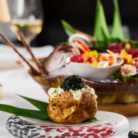 Photo from Luxury Dinner Show Experience at Billionaire Dubai in Dubai: Gallery Photo 38v21r