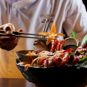 Photo from Luxury Dinner Show Experience at Billionaire Dubai in Dubai: Gallery Photo 3pevgq