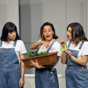 Photo from المسرحية الكوميدية "مفروكة" in دبي: Gallery Photo 3jkd9j