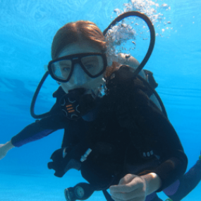 Photo from Scuba Diving for Kids Padi Bubble Maker Class in Dubai: Gallery Photo z915m8