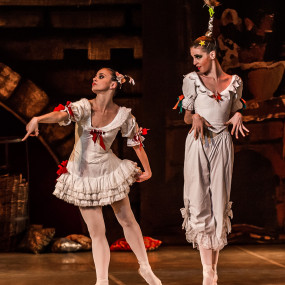 Photo from Cinderella in Manama in Manama: Gallery Photo zw5v5b