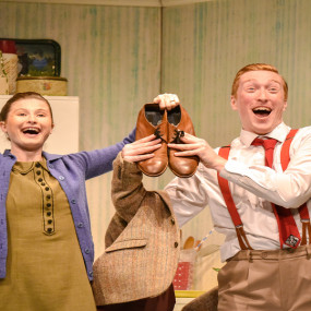 Photo from Kids show «The Tiger Who Came to Tea» in Manama: Gallery Photo n082vq