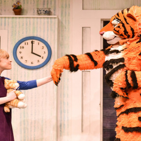 Photo from عرض للأطفال: مسرحية "النمر الذي جاء لاحتساء الشاي"  في البحرين! in المنامة: Gallery Photo 3y56d4