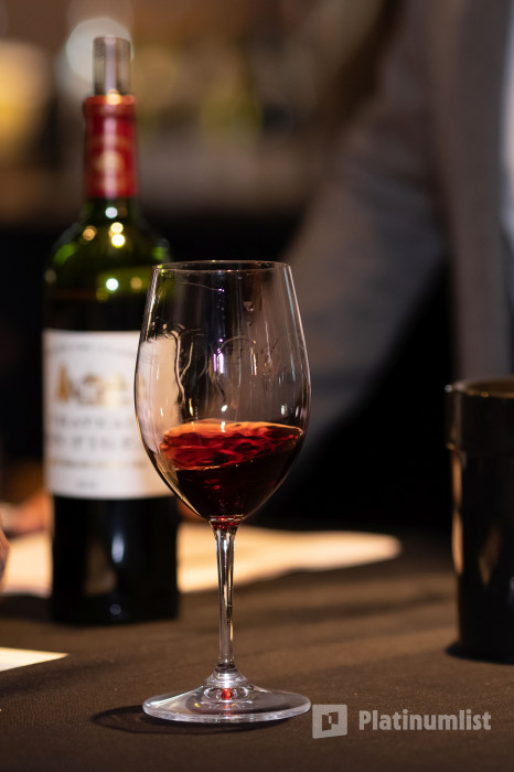 zoor76 استديو الصور :دبي في سوق النبيذ في تايم أوت ماركت في دبي