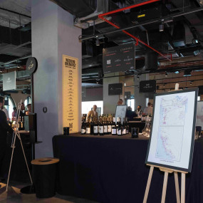 Photo from سوق النبيذ في تايم أوت ماركت في دبي in دبي: Gallery Photo n6bvpw