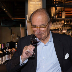 Photo from The Wine Market at Time Out Market Dubai in Dubai: Gallery Photo n6bv7w