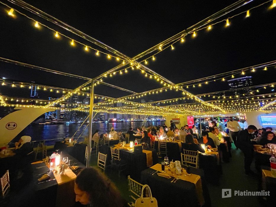 Dubai Marina Sunset Cruise with Live Music & Open Bar in Dubai: Gallery Photo 38v409
