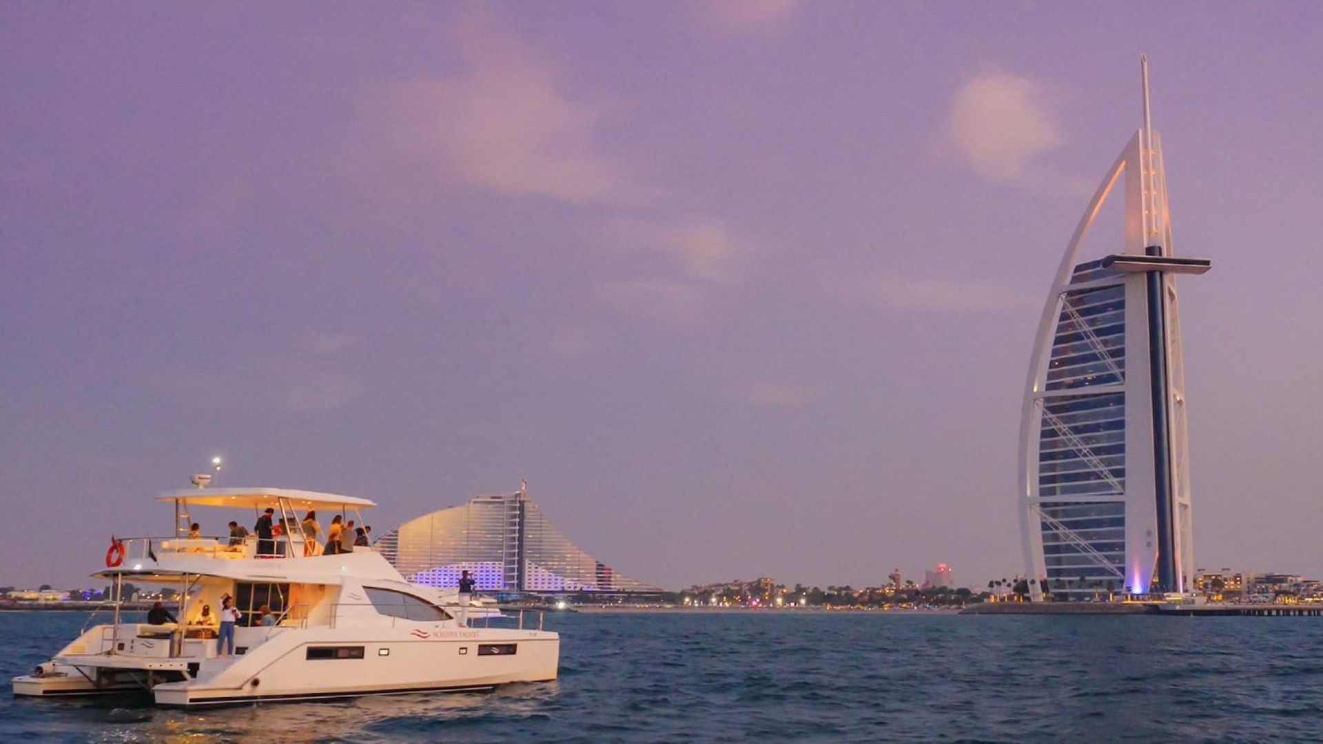 Photo from Dubai Marina Two-hour Yacht Tour with Dining in Dubai: Gallery Photo 3pe8dx