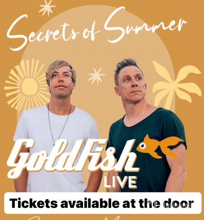 n082xw استديو الصور :دبي في Secrets of Summer featuring Goldfish LIVE