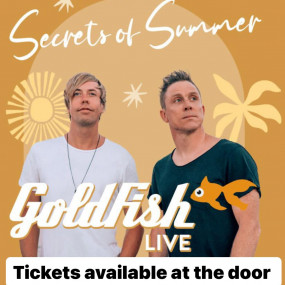 n082xw استديو الصور :دبي في Secrets of Summer featuring Goldfish LIVE