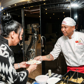 Photo from تجربة السوبر يخت في مرسى دبي مع مشروبات منعشة in دبي: Gallery Photo 3jk0ey