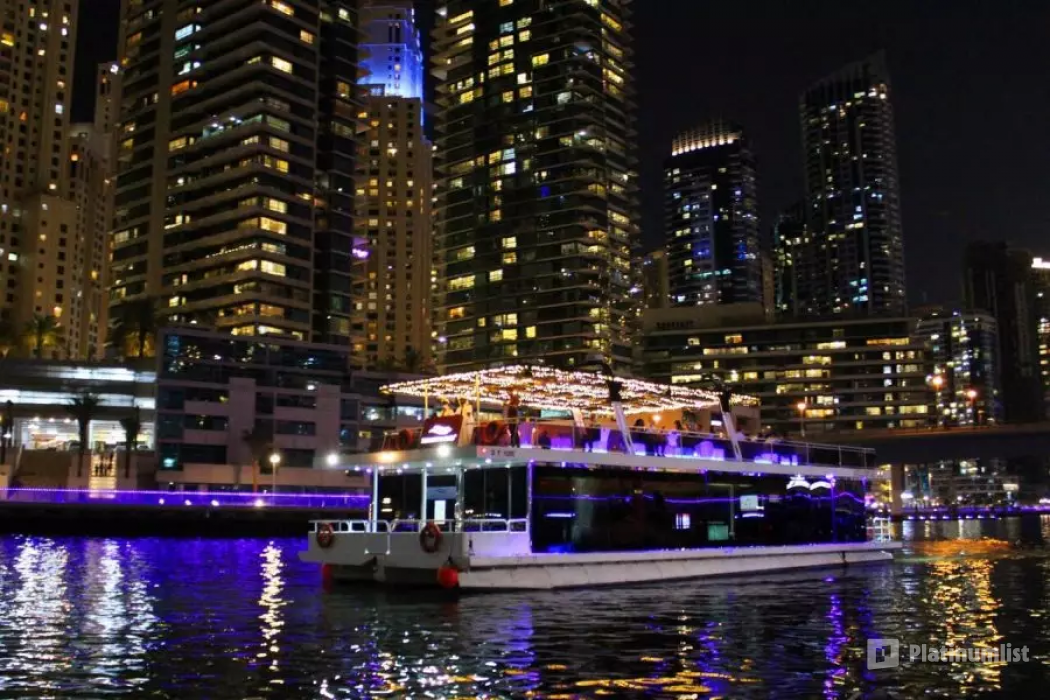 zw5jy0 استديو الصور :دبي في رحلة لمدة ساعة واحدة في مرسى عين دبي