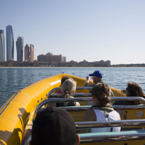Photo from 60 Minute - Corniche Abu Dhabi Sightseeing Boat Tour in Abu Dhabi: Gallery Photo zw5j9b